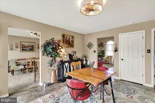 2401 John Henry Dr, Sinking Spring, PA 19608 - Photo 16