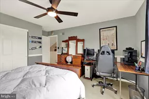 2401 John Henry Dr, Sinking Spring, PA 19608 - Photo 26