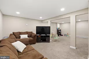 39 Lindy Ln, Boyertown, PA 19512 - Photo 44