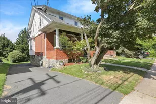 2411 Fairview Ave, Reading, PA 19606 - Photo 2