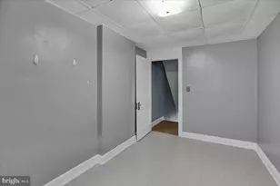 2411 Fairview Ave, Reading, PA 19606 - Photo 14