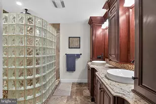 309 Oak Hill Ln, Wyomissing, PA 19610 - Photo 20