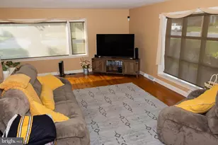 923 N 25th St, Reading, PA 19606 - Photo 4