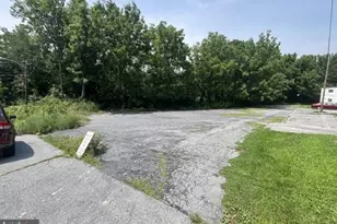 2202 Kutztown Rd, Reading, PA 19605 - Photo 1