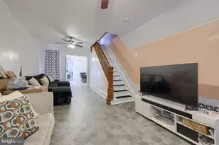 320 Pear St, Reading, PA 19601 - Photo 8