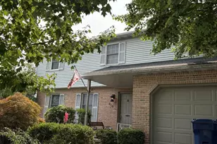 814 Ironstone Ln, Sinking Spring, PA 19608 - Photo 2
