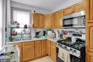 528 N 13th St, Reading, PA 19604 - Photo 6