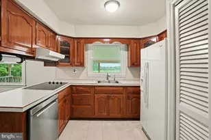 712 E Pine Ford Rd, Boyertown, PA 19512 - Photo 14