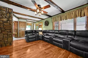 202 Stewart Ln, Hamburg, PA 19526 - Photo 16
