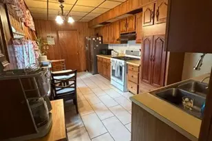 240 S 13th St, Reading, PA 19602 - Photo 6
