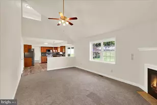 208 Crystal Cir, Birdsboro, PA 19508 - Photo 14