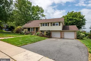 509 Berks Pl, Reading, PA 19609 - Photo 2