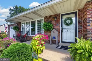 251 Maple Springs Dr, Birdsboro, PA 19508 - Photo 2