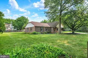 58 Downing Dr, Wyomissing, PA 19610 - Photo 4