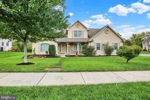 301 Valley Ct, Sinking Spring, PA 19608 - Photo 1