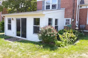 803 Jerome Pl, Reading, PA 19609 - Photo 6