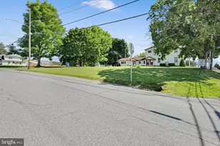 7663 Lancaster Ave, Myerstown, PA 17067 - Photo 8