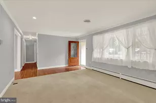 3300 Mannerchor Rd, Temple, PA 19560 - Photo 8