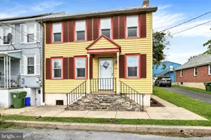 208 W 2nd St, Bernville, PA 19506 - Photo 2