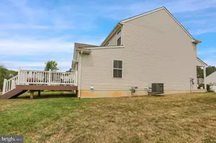 28 Hubbardton Ct, Sinking Spring, PA 19608 - Photo 34