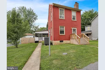 26 S Schuylkill Avenue, Leesport, PA 19533 - Photo 2