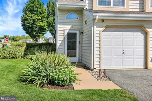 10 Chatham Dr, Morgantown, PA 19543 - Photo 4