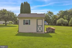 409 E Penn St, Topton, PA 19562 - Photo 8