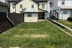 122 N Main St, Topton, PA 19562 - Photo 2
