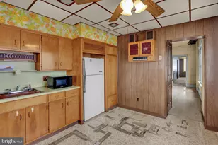 1306 Luzerne St, Reading, PA 19601 - Photo 14