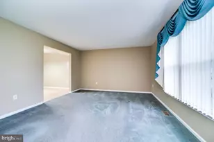 1302 Fredrick Blvd, Reading, PA 19605 - Photo 18