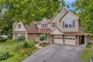 715 Texter Mountain Rd, Robesonia, PA 19551 - Photo 2