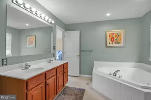 705 Meadowcrest Ln, Douglassville, PA 19518 - Photo 26