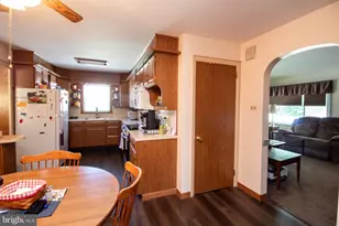 1510 N 13th St, Reading, PA 19604 - Photo 8