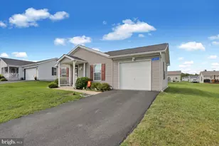 24 Walmont St, Douglassville, PA 19518 - Photo 1