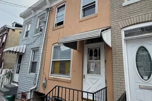 332 Spring Garden St, Reading, PA 19602 - Photo 2