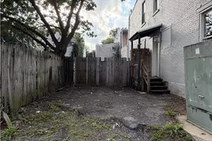 532 Windsor St, Reading, PA 19601 - Photo 10