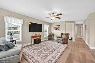 25 Dawn Dr, Douglassville, PA 19518 - Photo 6