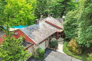 809 Farr Pl, Reading, PA 19611 - Photo 2