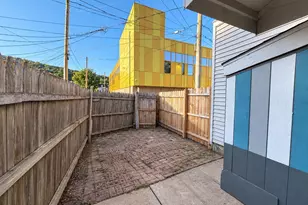 1056 Spruce St, Reading, PA 19602 - Photo 16