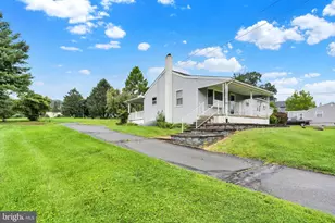 36 Antietam Rd, Temple, PA 19560 - Photo 6
