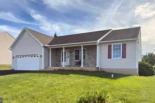 12 Oswego Ln, Reading, PA 19605 - Photo 4