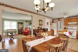 202 S View Rd, Fleetwood, PA 19522 - Photo 8