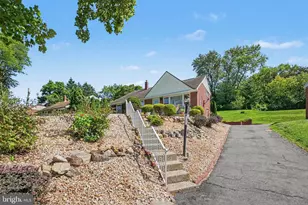 2309 Hampden Blvd, Reading, PA 19604 - Photo 1
