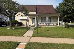 801 Apache Ln, Temple, PA 19560 - Photo 2