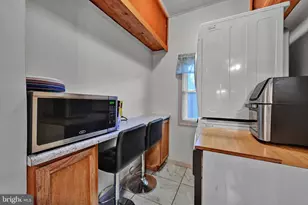 1435 N 10th St, Reading, PA 19604 - Photo 14