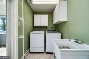 208 Montgomery Ave, Reading, PA 19606 - Photo 24