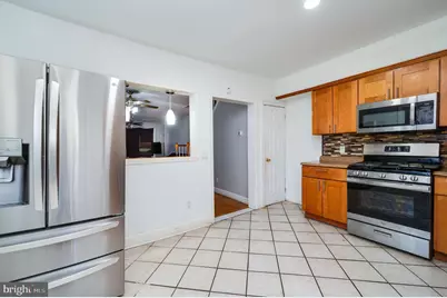 700 Alton Avenue, Reading, PA 19605 - Photo 4