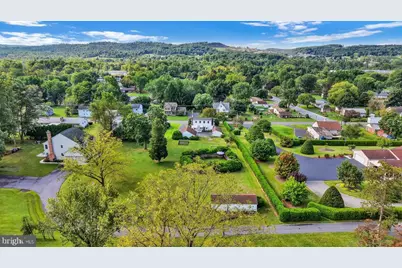 821 Lincoln Road, Birdsboro, PA 19508 - Photo 2
