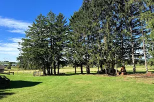 1805 Tollgate, Palm, PA 18070 - Photo 8