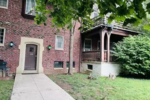 109 Hollywood Ave, Reading, PA 19606 - Photo 2